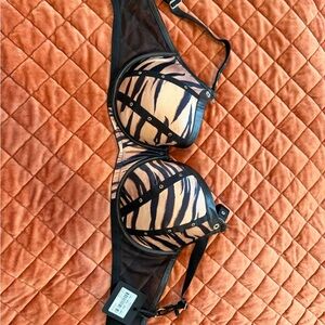 Stylish Black and Tan Women's Bra
